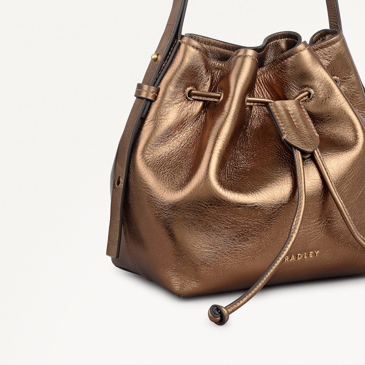 York Mews Leather Small Drawstring Shoulder Bag in Olive Gold - 112357