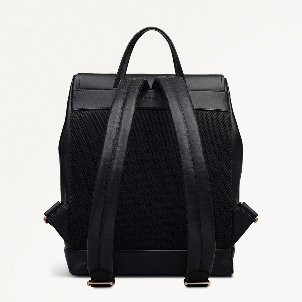 Albion Street Leather Large Ziptop Backpack in Black - 112387