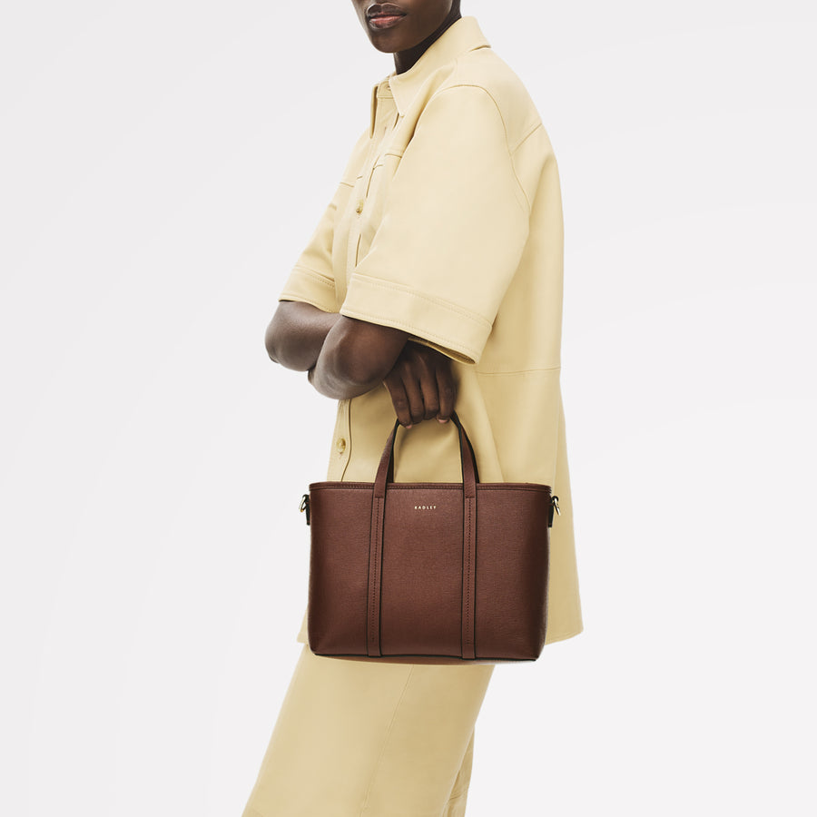 Templeton Place Leather Small Ziptop Grab Bag in Chocolate - 112390