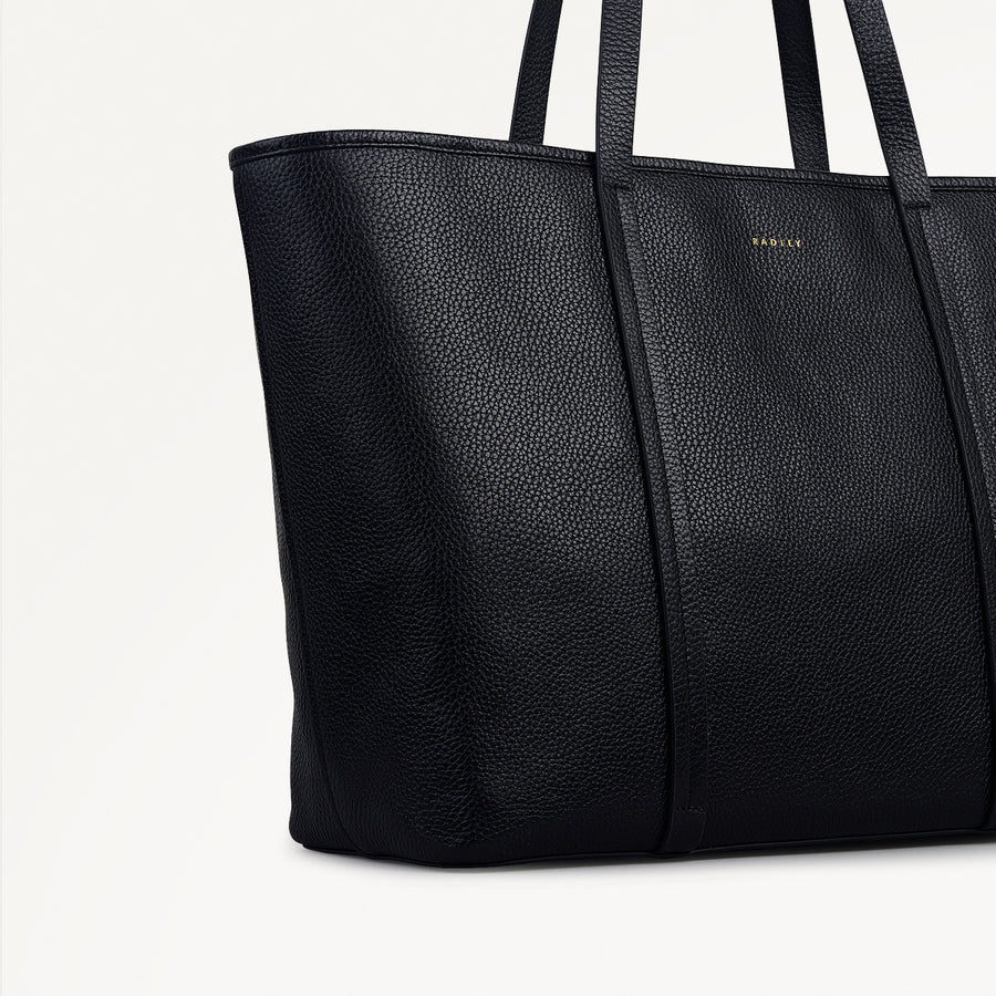 Templeton Place Leather Large Ziptop Tote Bag in Black - 112393