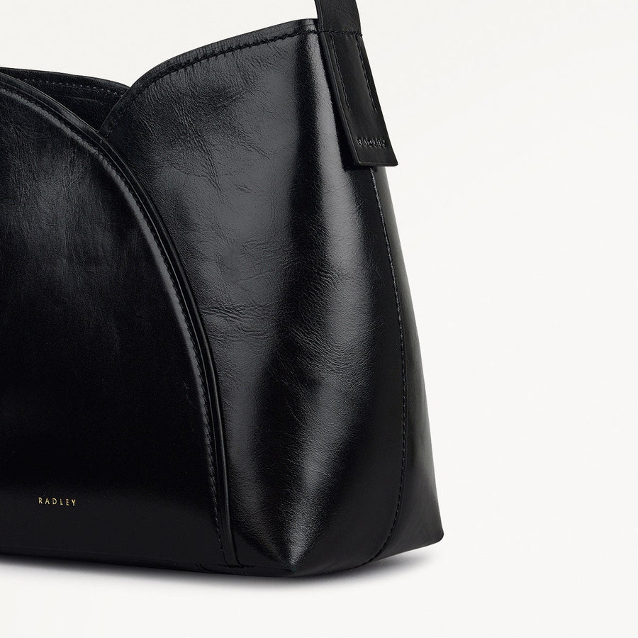 Tulip Street Leather Large Open Top Shoulder Bag in Black - 112406