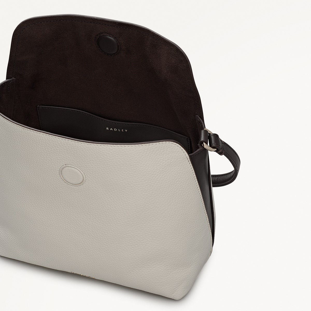 City Road - Colourblock Medium Flapover Grab in Snow - 112413