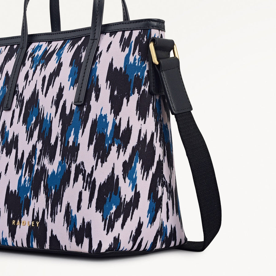 Addison Abstract Fabric Small Ziptop Grab Bag in Teal - 112415