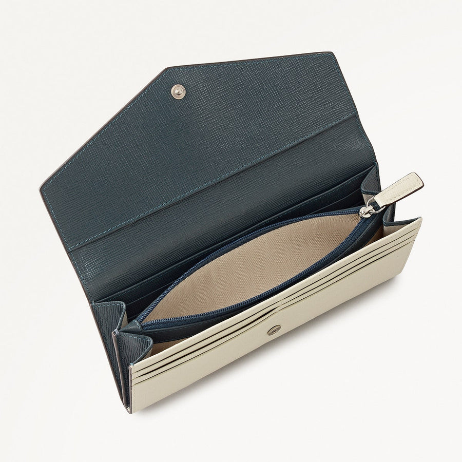 St Pancras Lane Leather Large Flapover Wallet in Snow - 112455