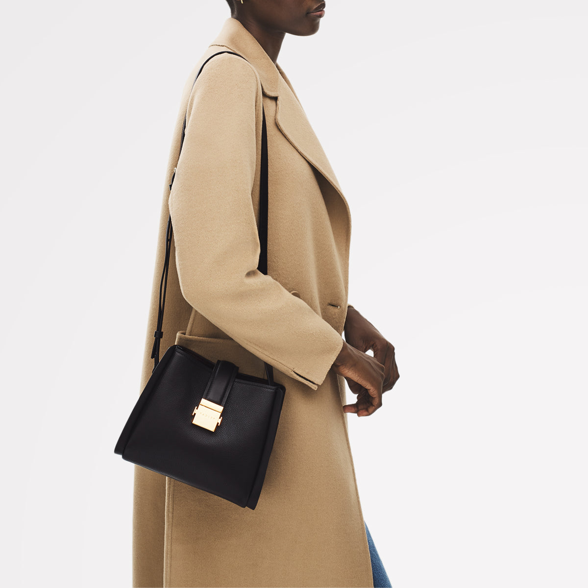 Sloane Mews Leather Small Ziptop Cross Body Bag in Black - 112468