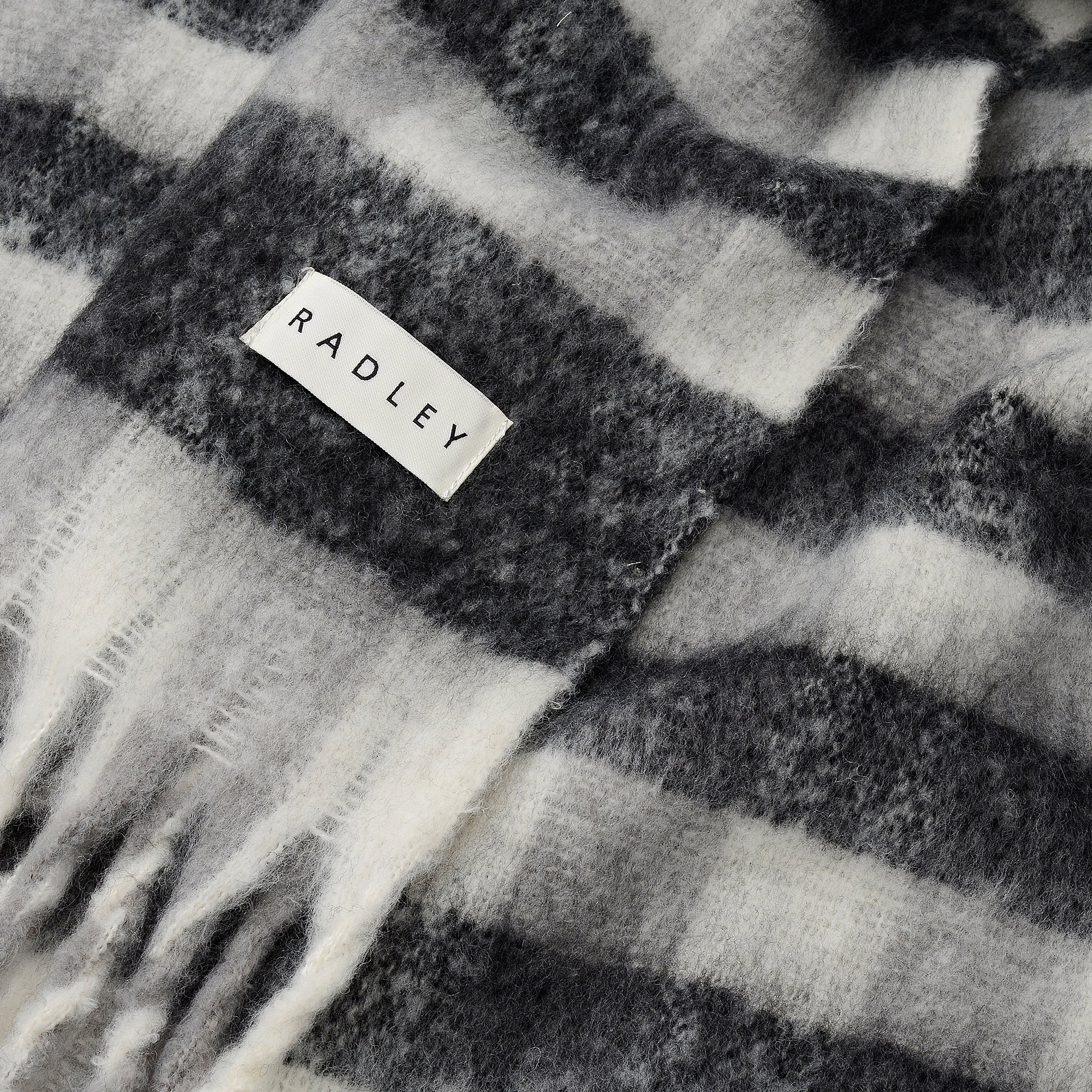 Ash Scarf | Radley Check AW25 | Radley London
