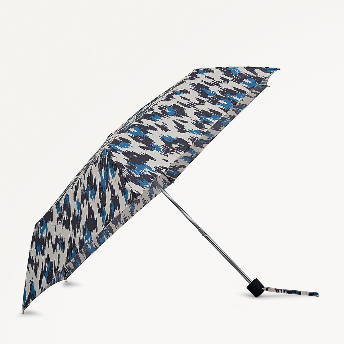 Abstract Animal Fabric Superlite Responsible Umbrella in Chalk - 112525
