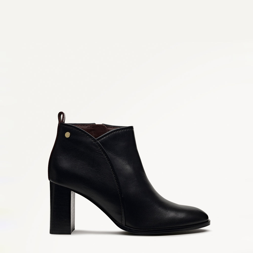 Tulip Walk Curve Bootie Black - 112540