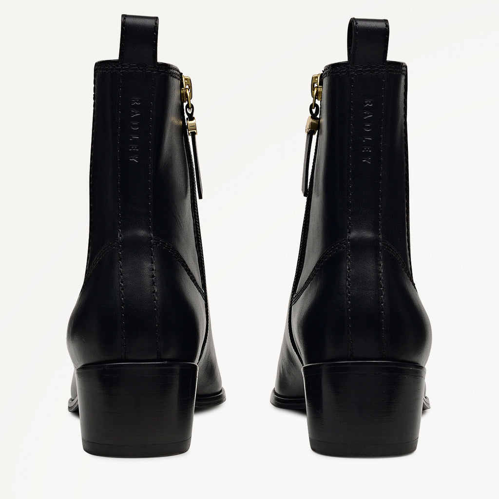 Lingfield Road Clean Casual Chelsea Boot Black - 112541