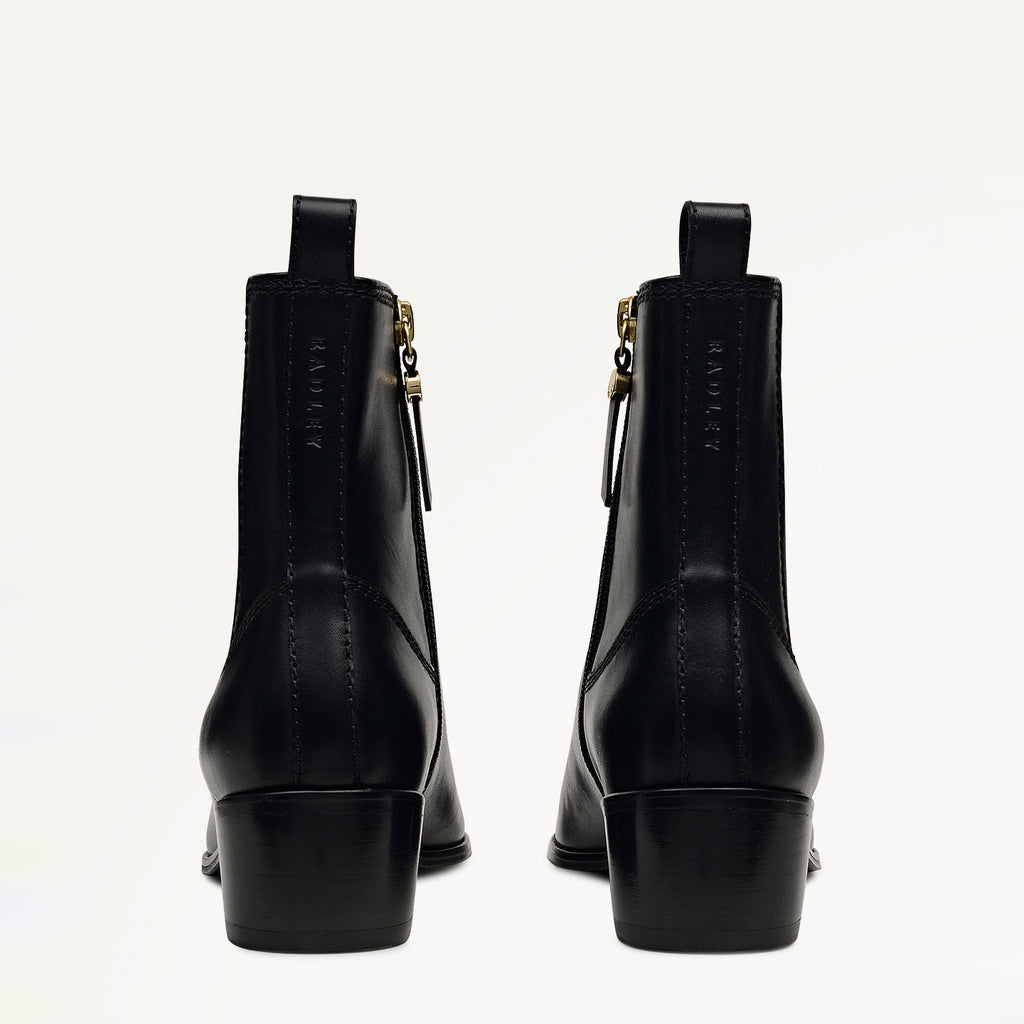 Lingfield Road Clean Casual Chelsea Boot Black - 112541