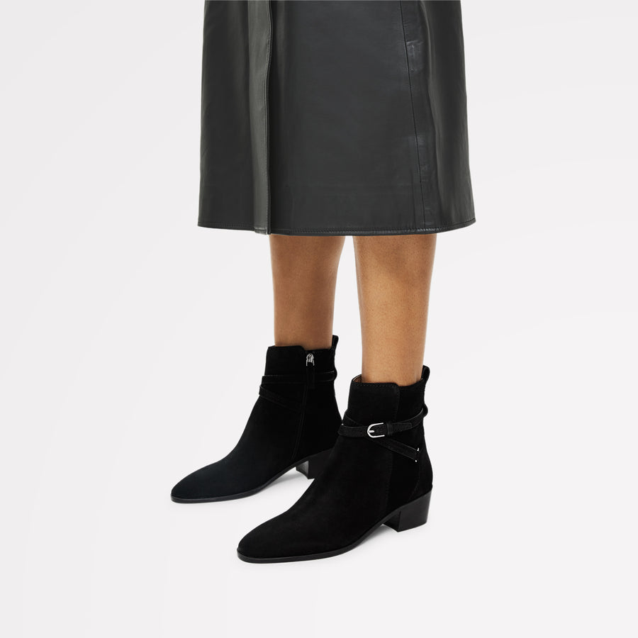 Acorn Walk Trim Jeans Boot Black - 112549