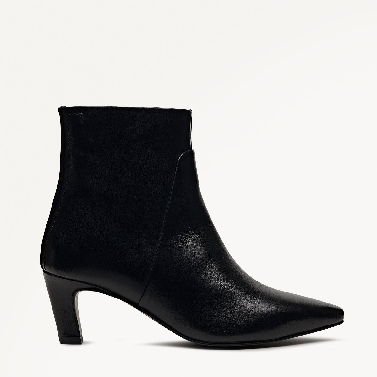 Montpellier Parade Clean Curve Heel Boot Black - 112551