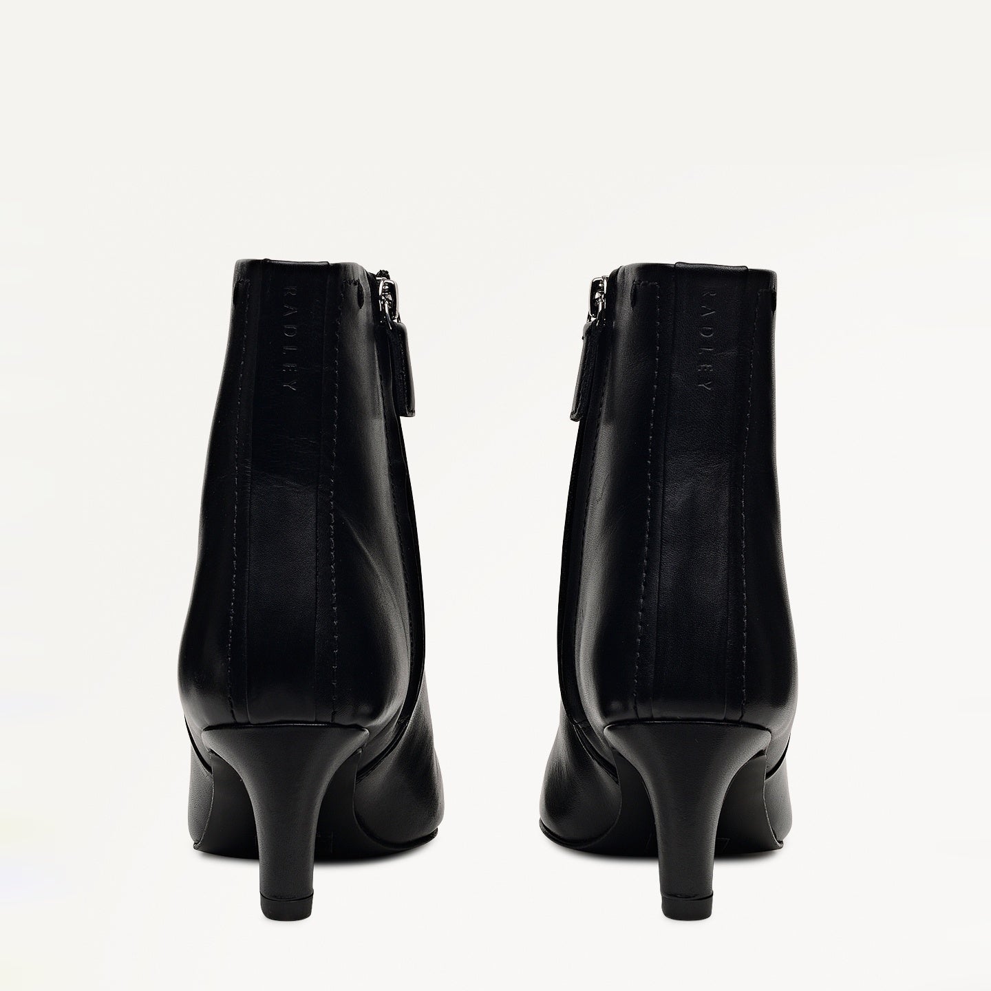 Montpellier Parade Clean Curve Heel Boot Black - 112551