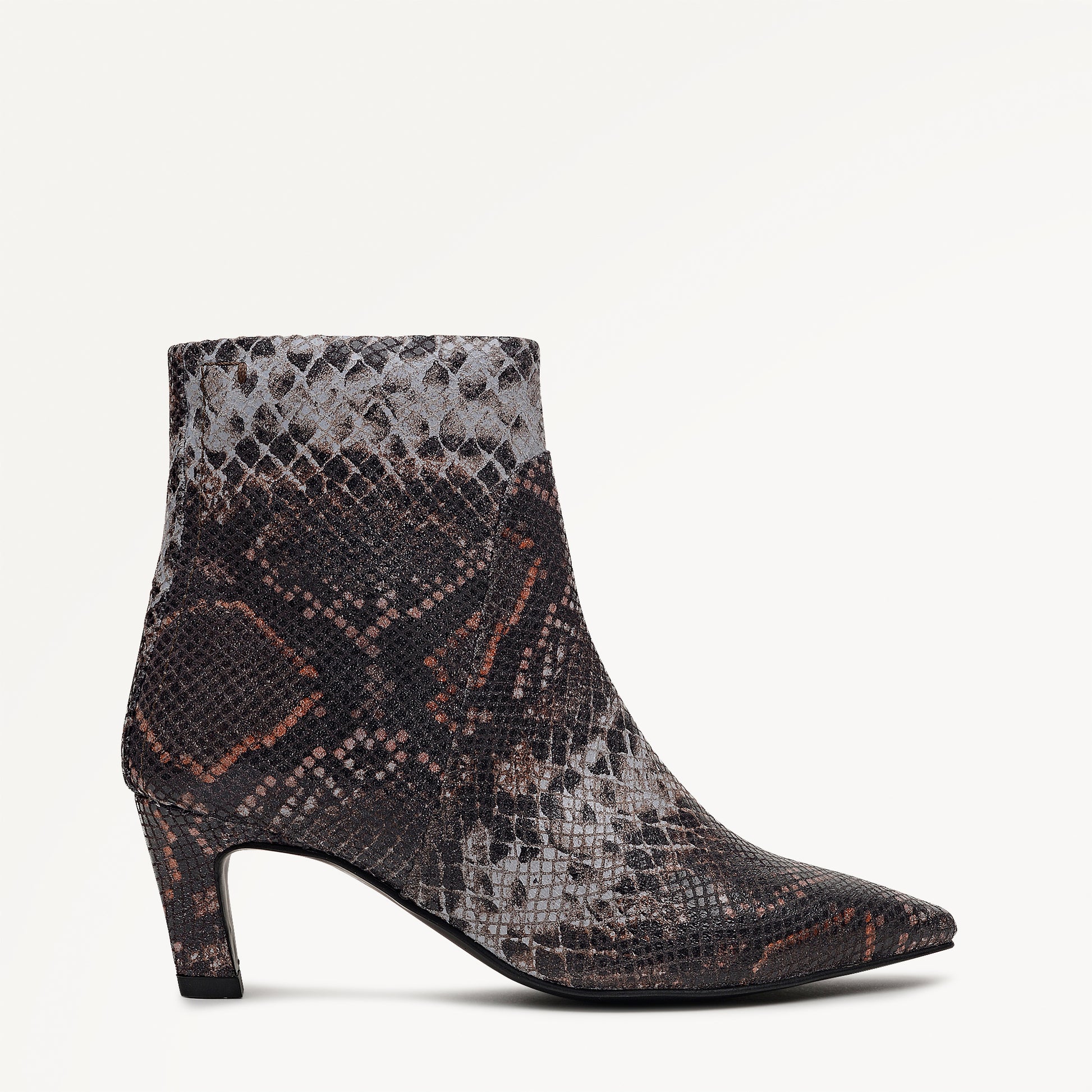 Montpellier Parade Clean Curve Heel Boot Carmine - 112552