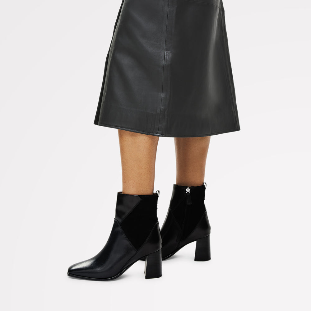 Patchwork Close Panel Patchwork Heeled Boot Black - 112555