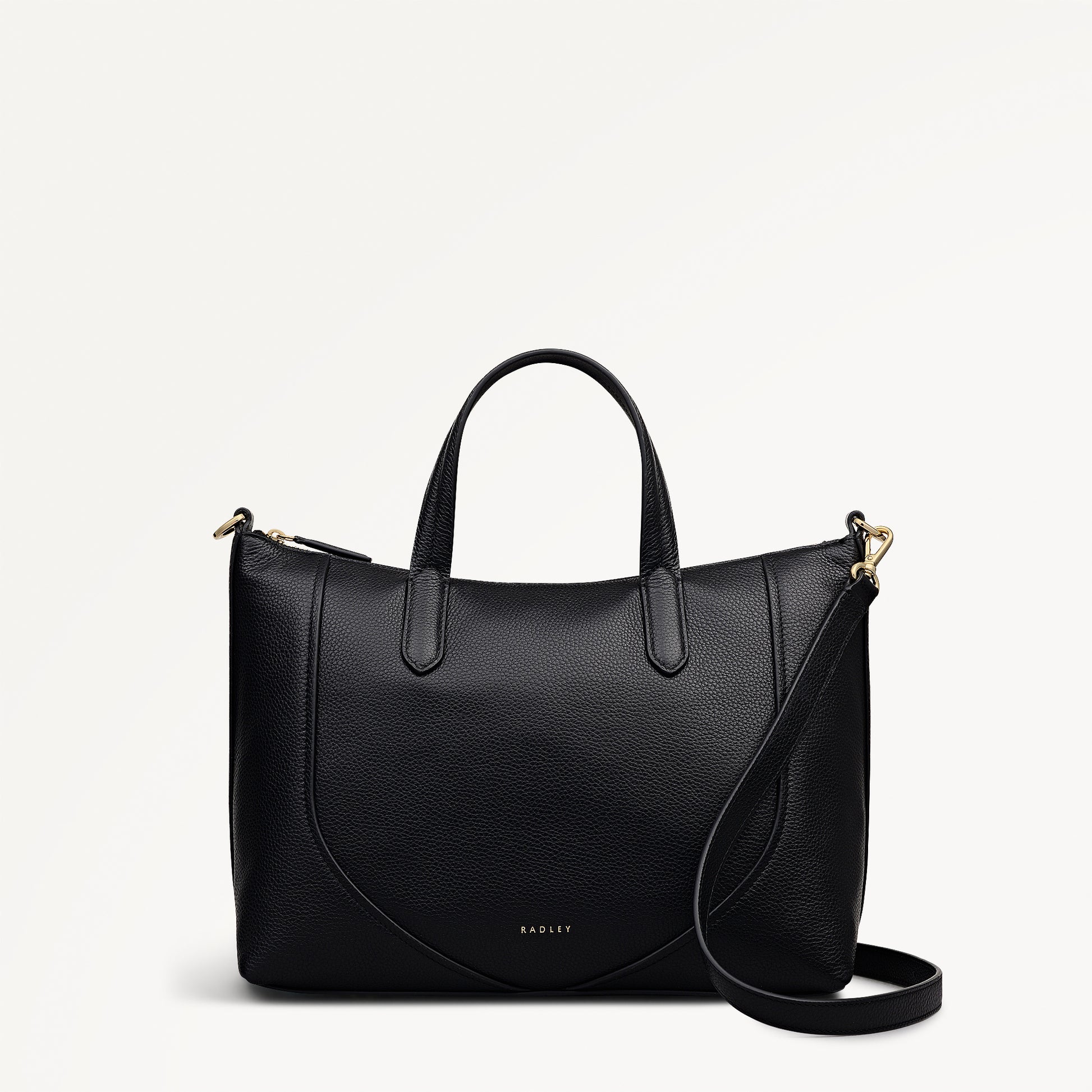 Wood Park Leather Medium Ziptop Grab Bag in Black - 112625