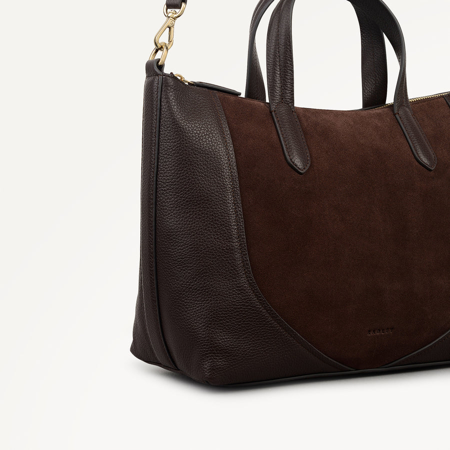 Wood Park Leather Medium Ziptop Grab Bag in Dark Oak - 112634