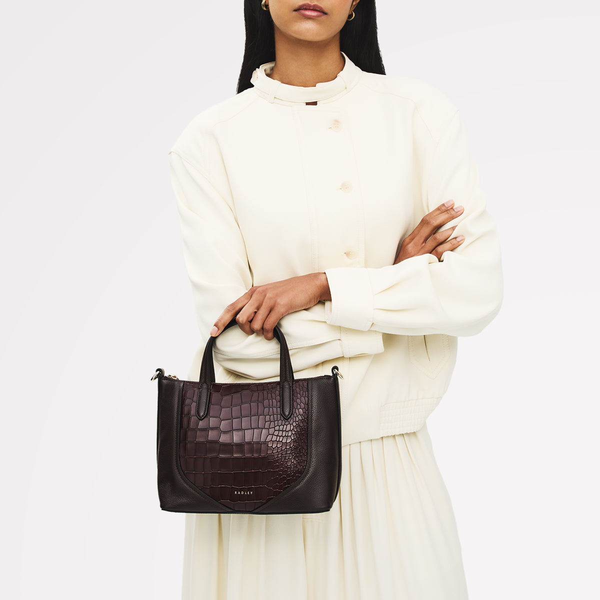 Wood Park Leather Small Ziptop Grab Bag in Dark Oak - 112637