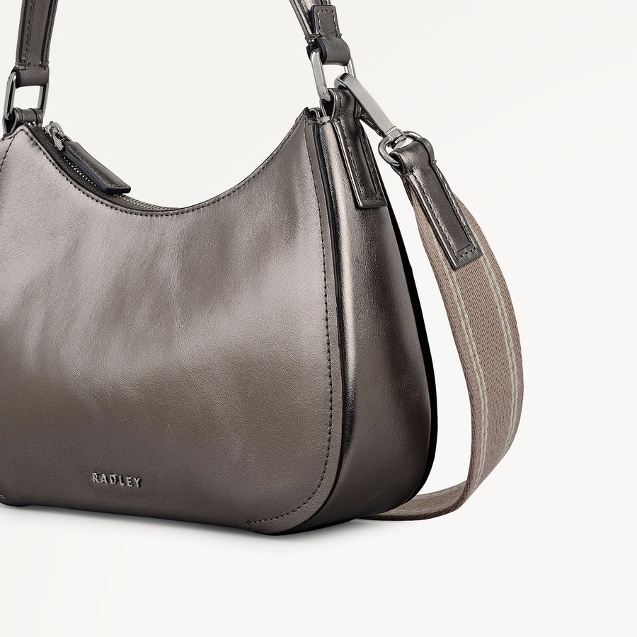 Crosby Alley Leather Medium Ziptop Shoulder & Slg Bag in Gun Metal - 112641