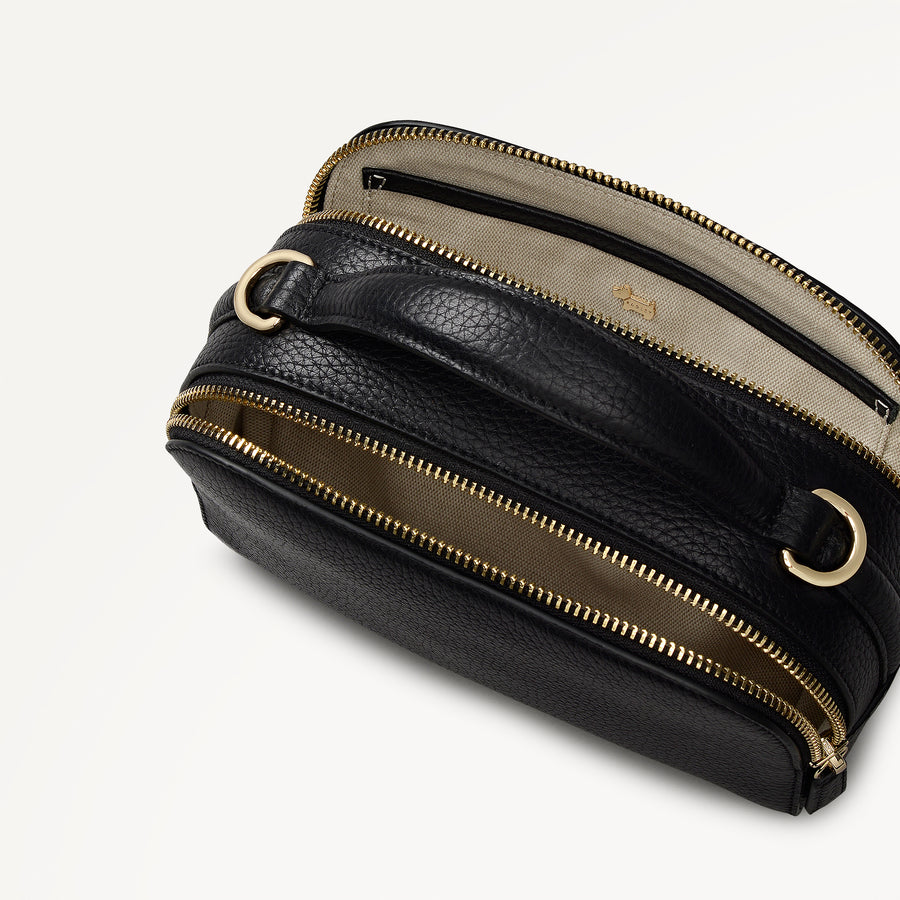 Elm Avenue Leather Small Ziptop Cross Body Bag in Black - 112646