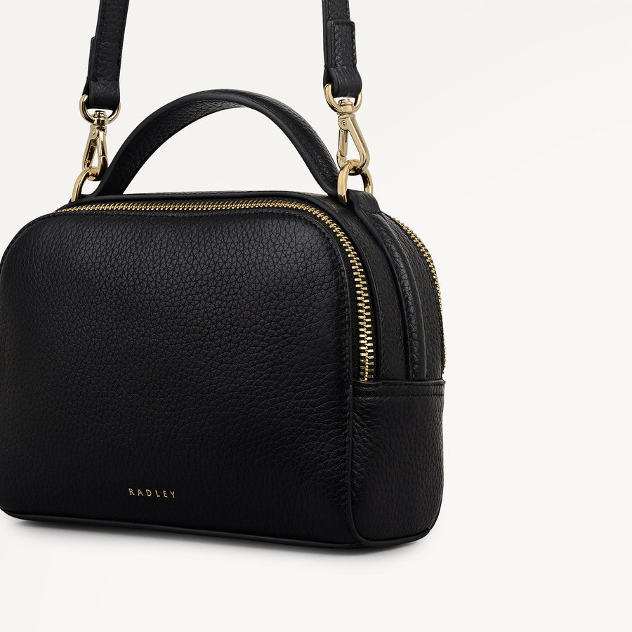 Elm Avenue Leather Small Ziptop Cross Body Bag in Black - 112646