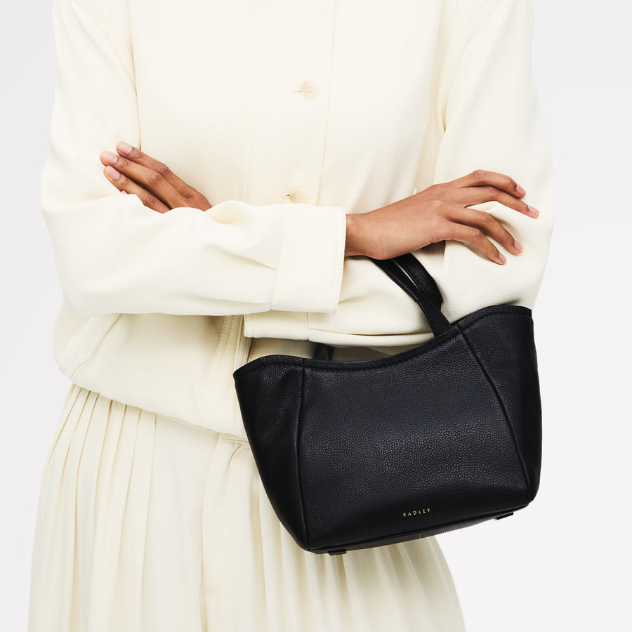 Muswell Lane Leather Small Ziptop Grab Bag in Black - 112661