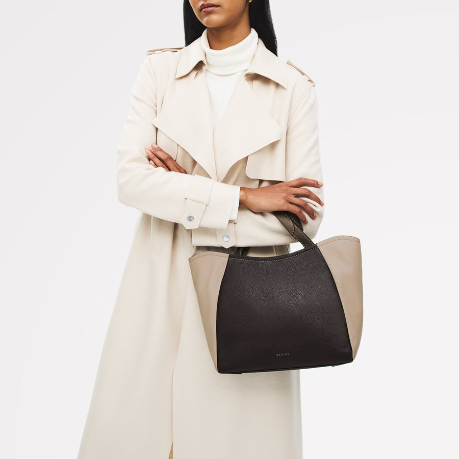 Muswell Lane Leather Medium Ziptop Grab Bag in Dark Oak - 112664