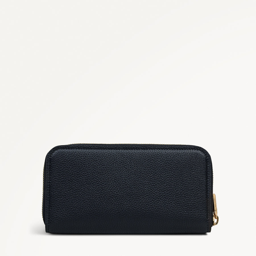 Heath Crescent Leather Large Zip Around Wallet in Black - 112671