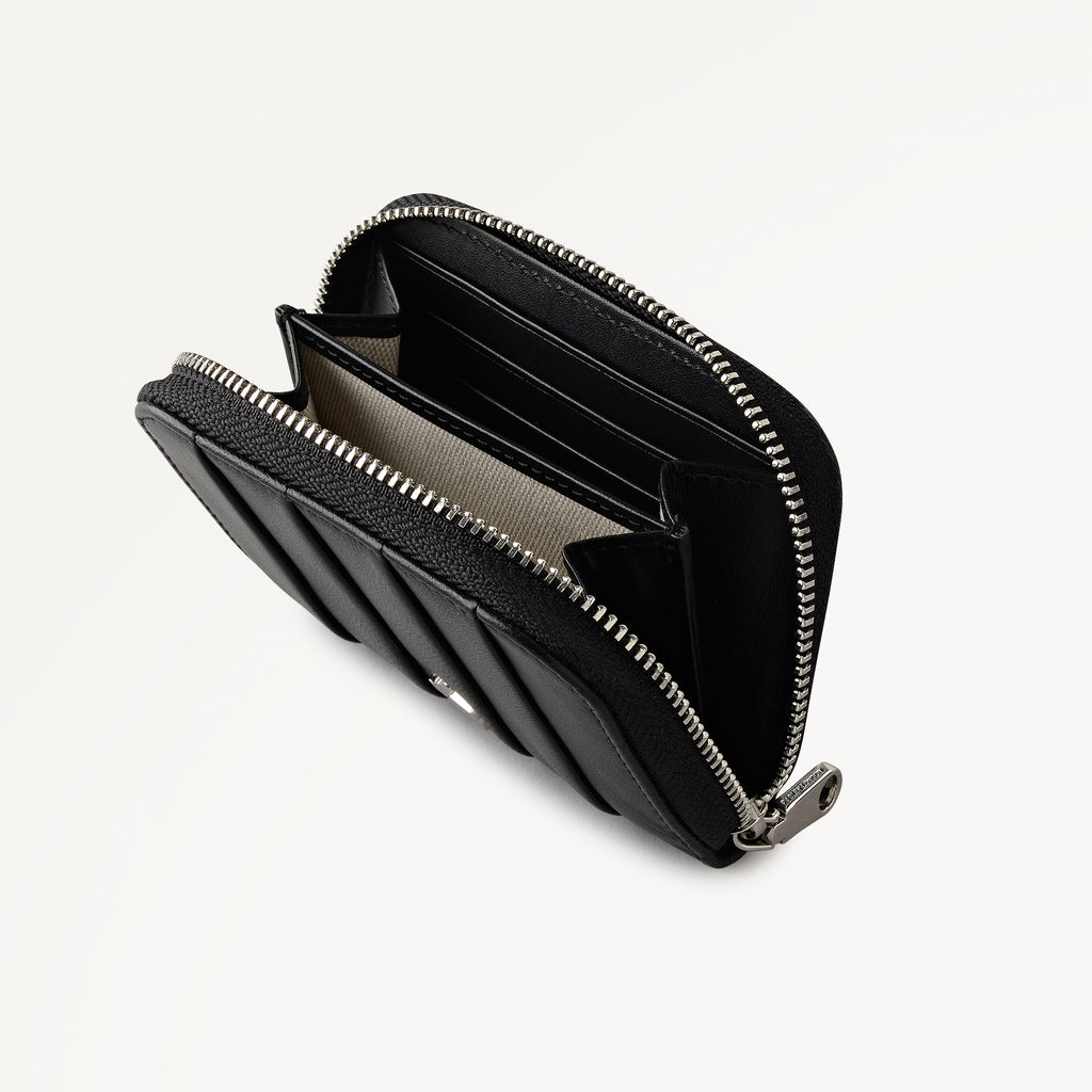Burton Way Leather Small Zip Around Wallet in Black - 112704