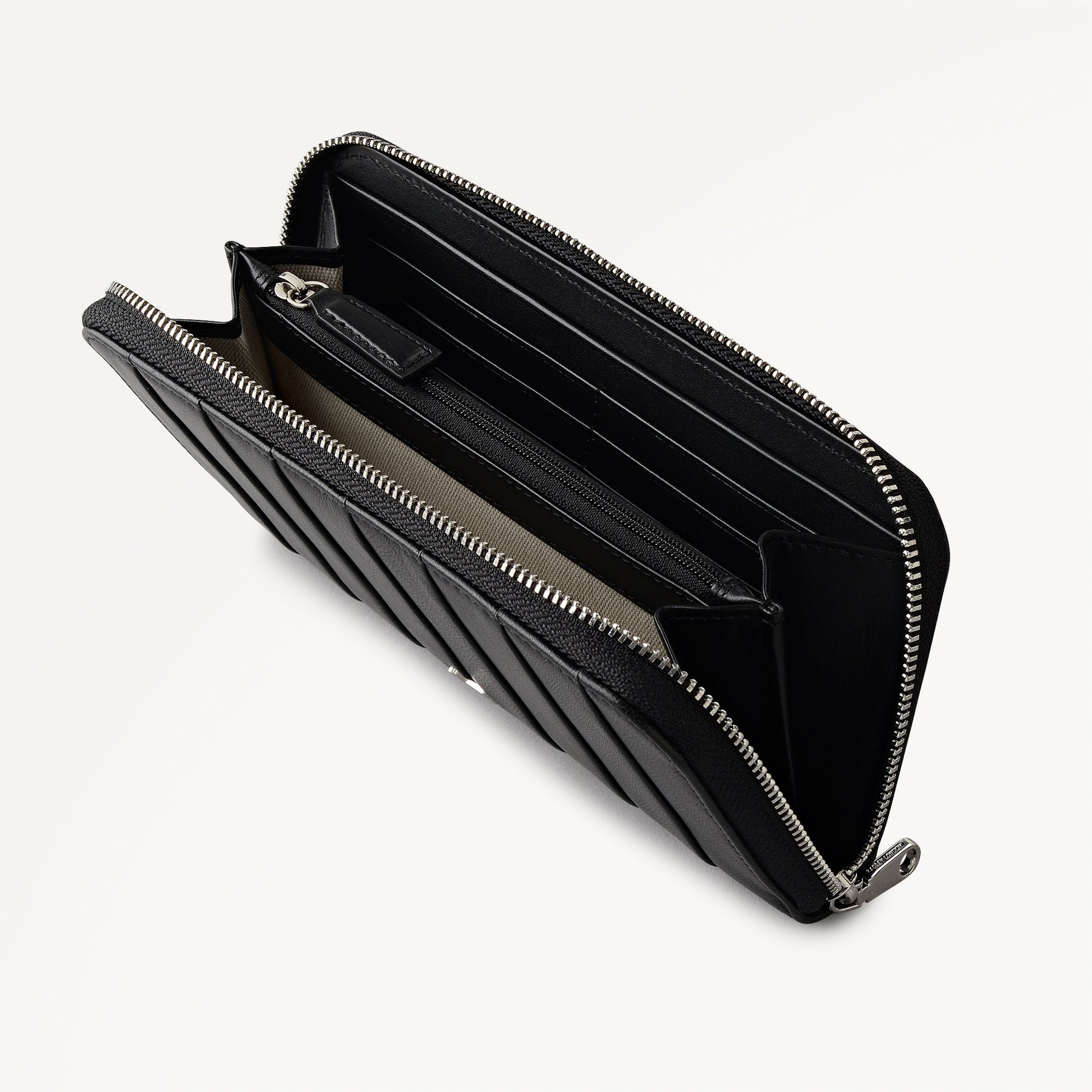 Burton Way Large Zip Around Wallet in Black - 112707