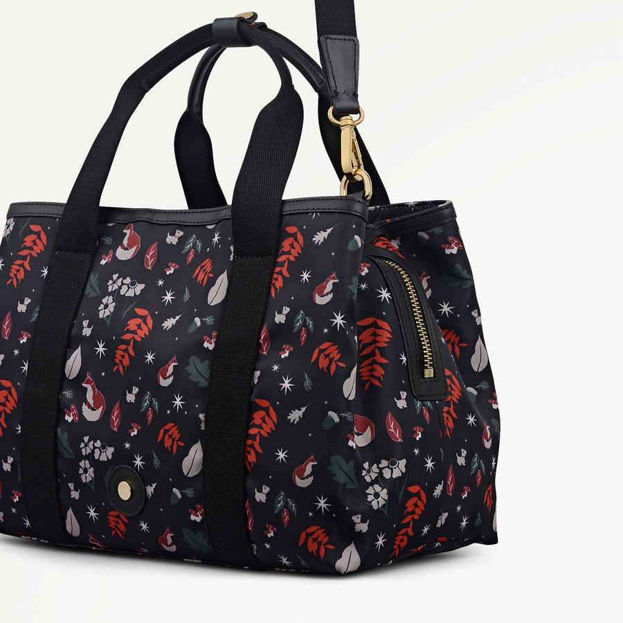 Holly Avenue Fox Fabric Medium Ziptop Grab Bag in Black - 112772
