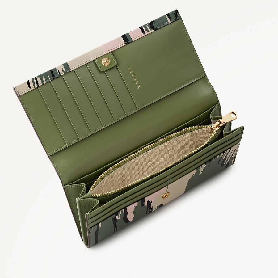 Abstract Animal Leather Large Flapover Wallet in Hunter Green - 112782