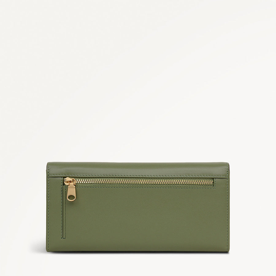 Magic Carousel Leather Large Flapover Wallet in Hunter Green - 112785