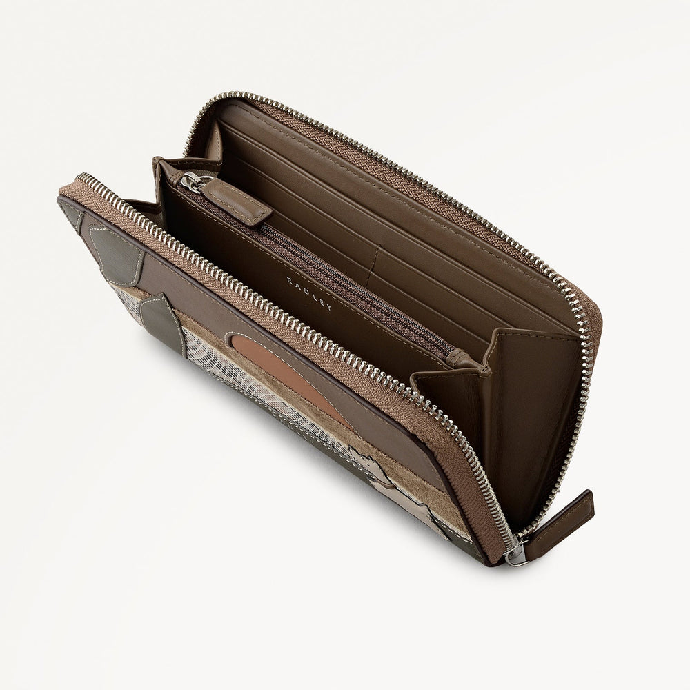 Over The Hills Large Zip Around Wallet in Coffee - 112814