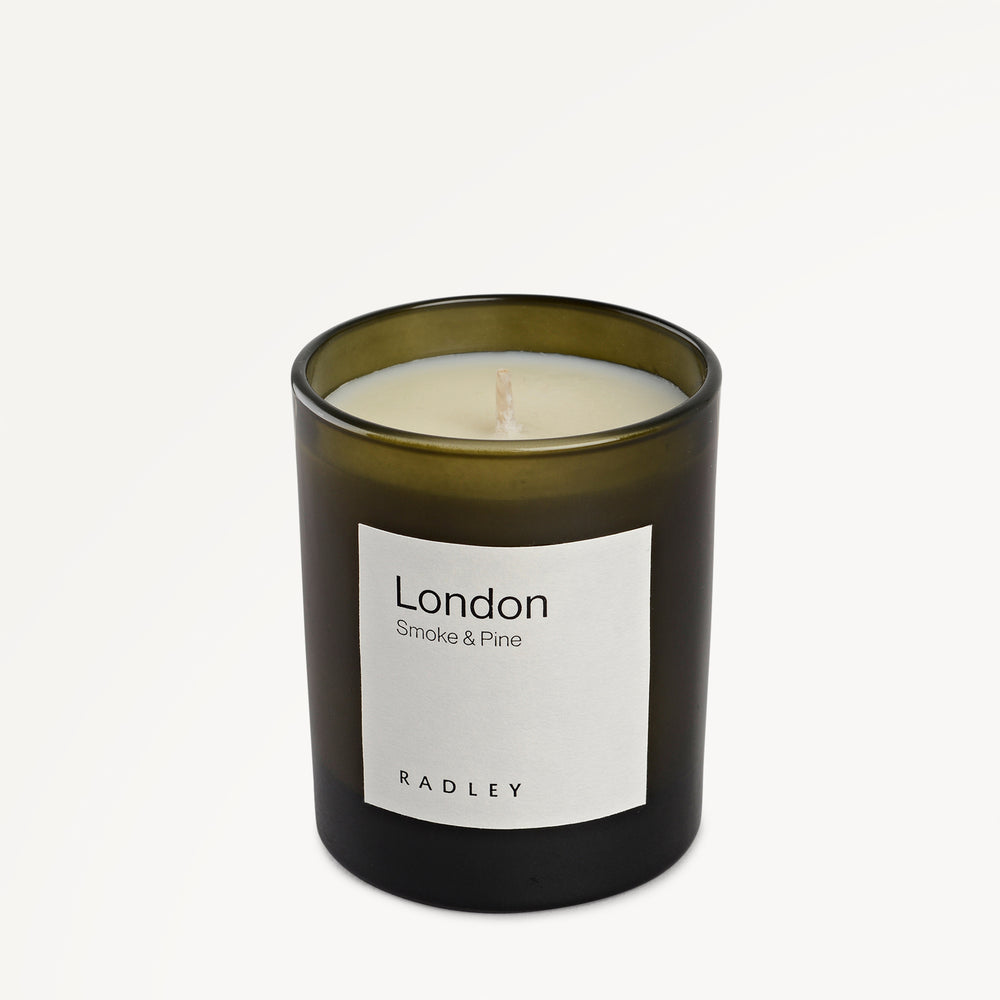 London 20Cl Candle in Pine Needle - 112879