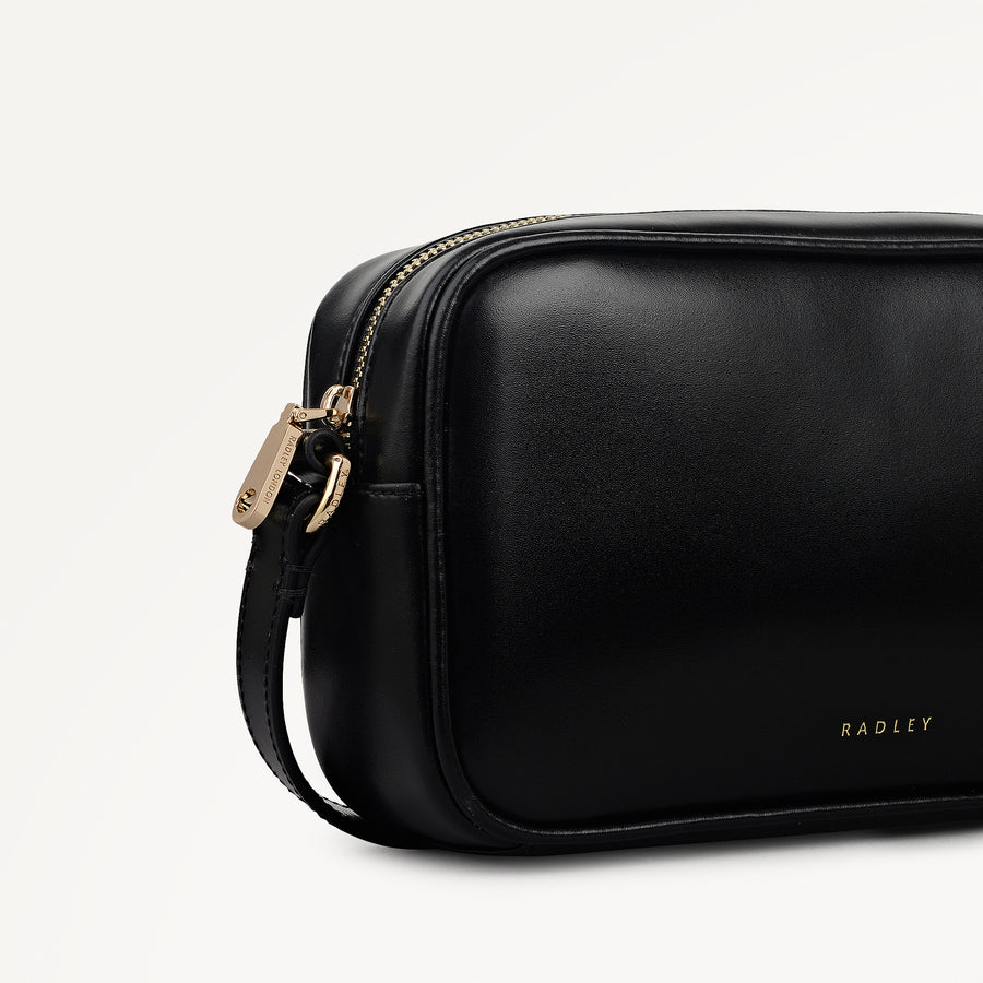 Hadley Lane Small Ziptop Cross Body Black - 112938