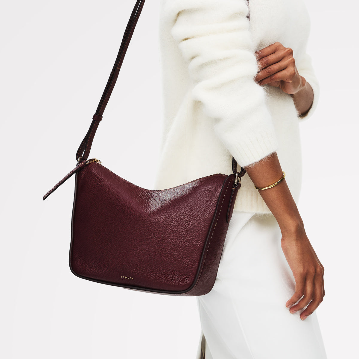 Oak Street Medium Ziptop Cross Body Dark Cherry - 113030