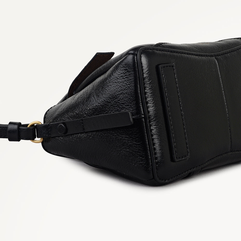 The Chancery - High Shine Small Flapover Grab Black - 113037