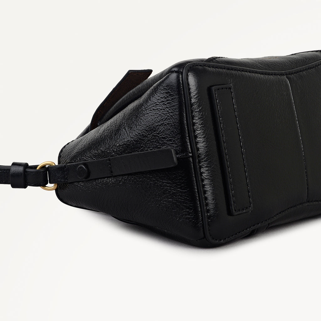 The Chancery - High Shine Small Flapover Grab Black - 113037