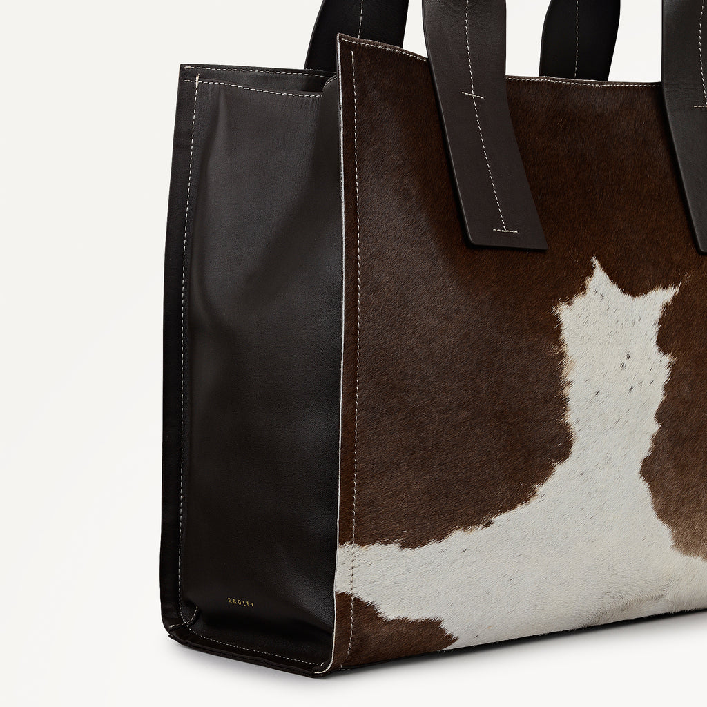 The Strand - Cow Hide Large Open Top Shoulder Dark Oak - 113075