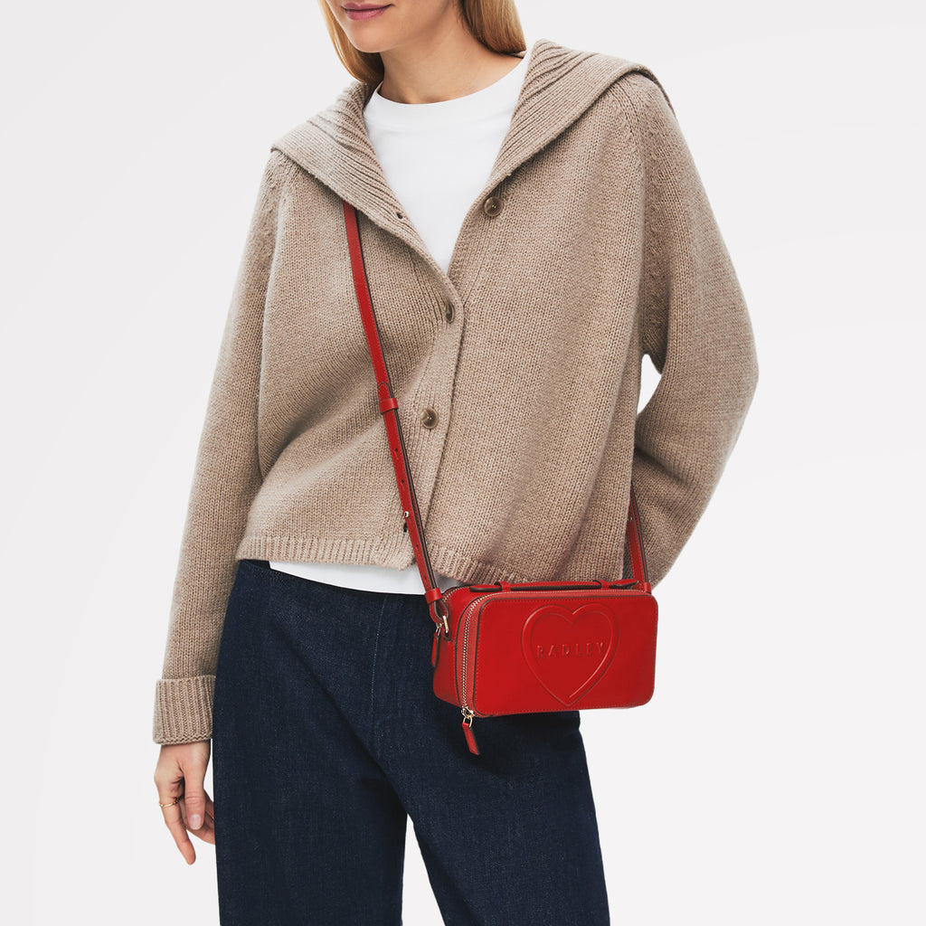 Calvert Way - Heart Street Small Cross Body Poinsettia - 113081