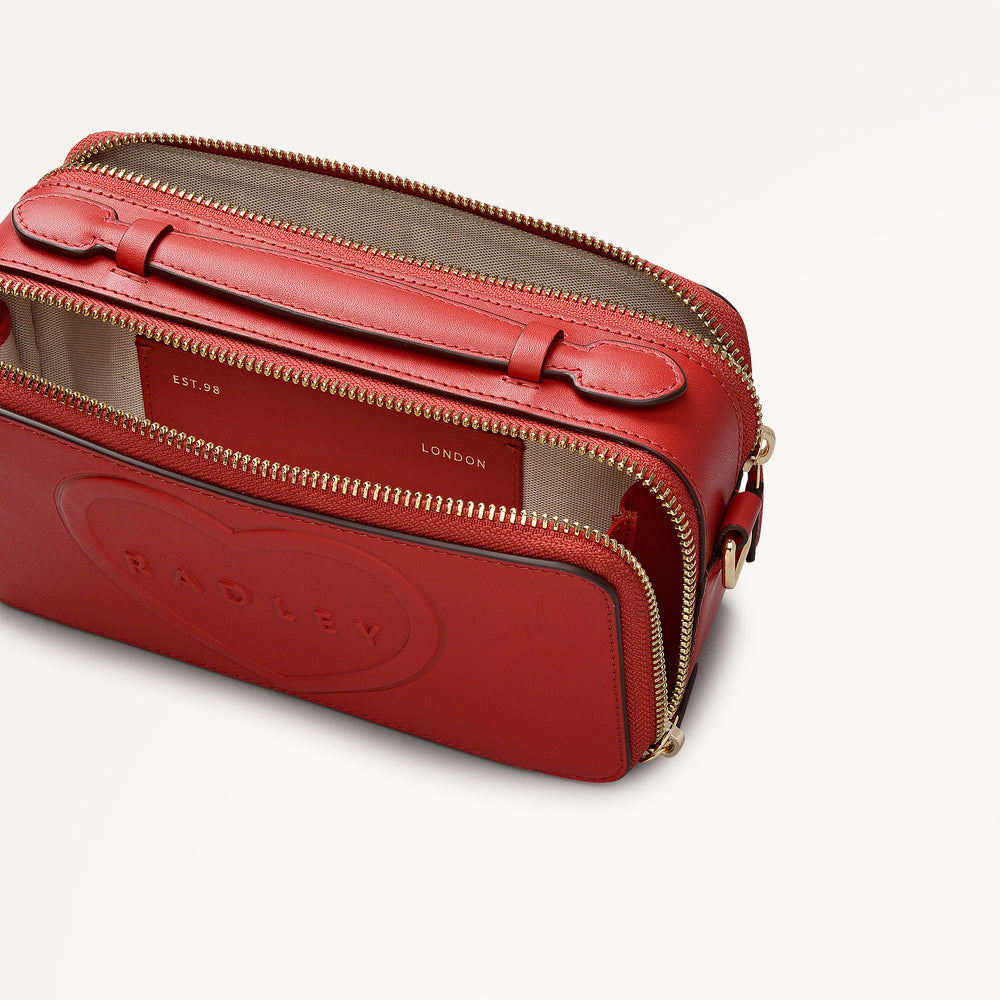 Calvert Way - Heart Street Small Cross Body Poinsettia - 113081