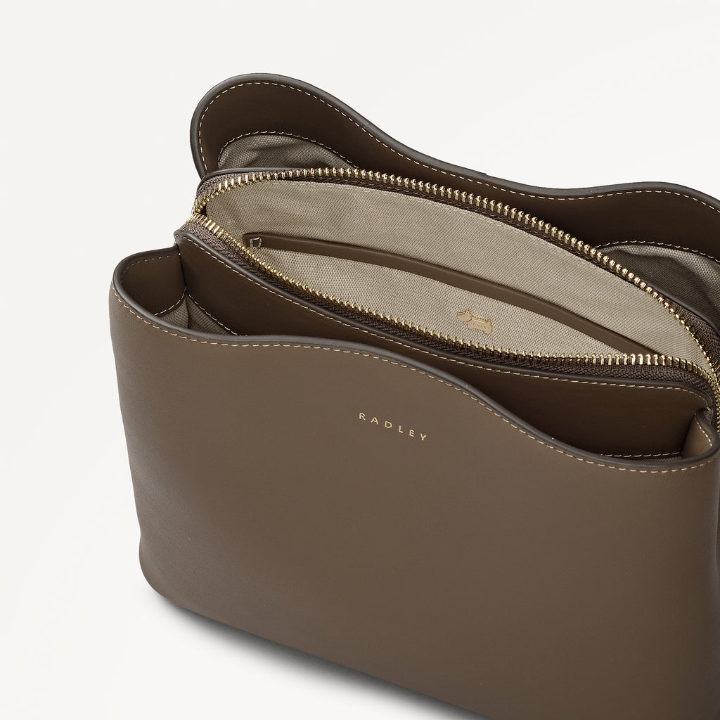 Dukes Place Medium Compartment Cross Body Coffee - 113083