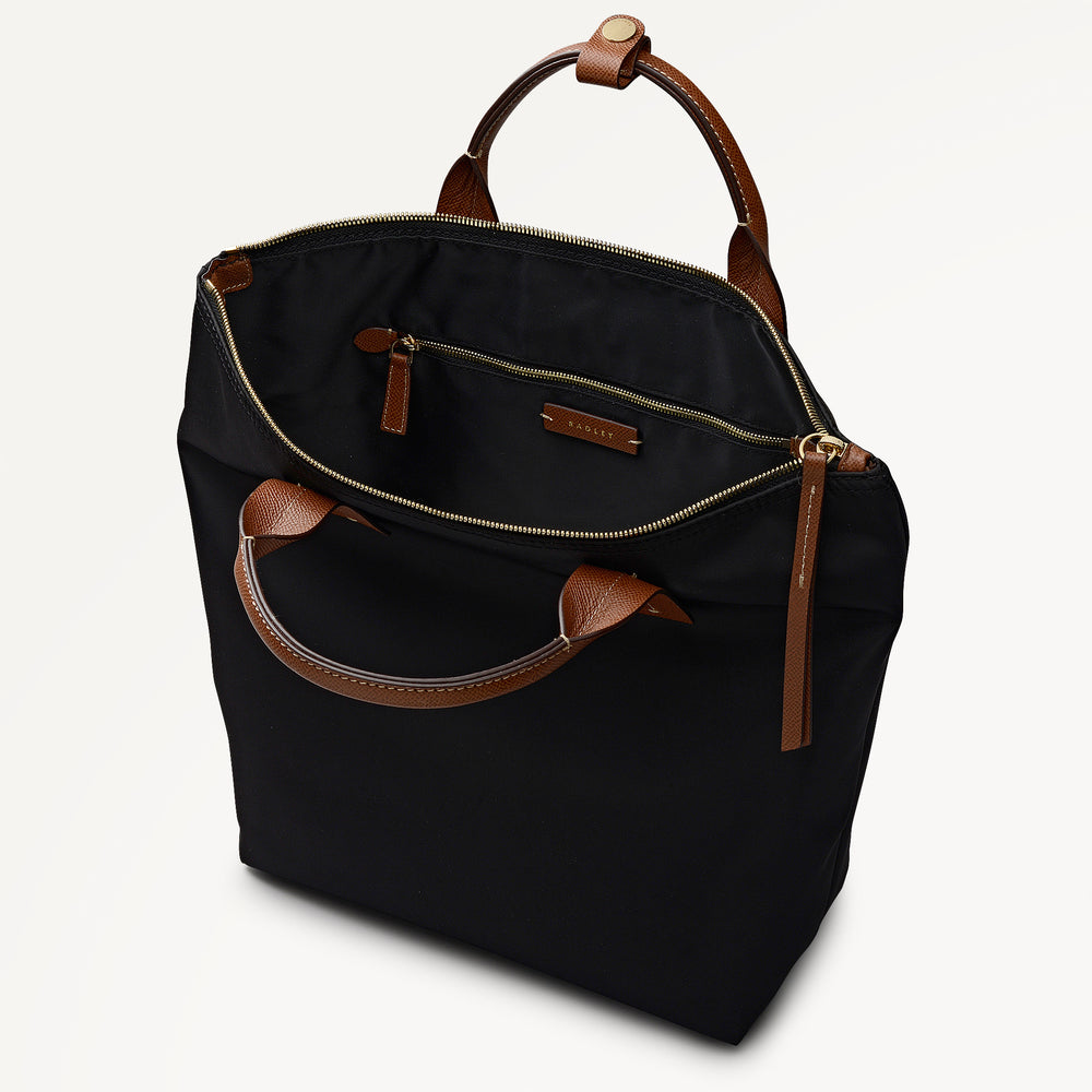 The Townley Medium Ziptop Backpack Black - 113105