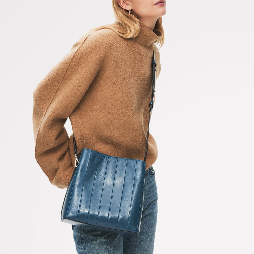 Dukes Place - Stripe Medium Compartment Cross Body Utility - 113108