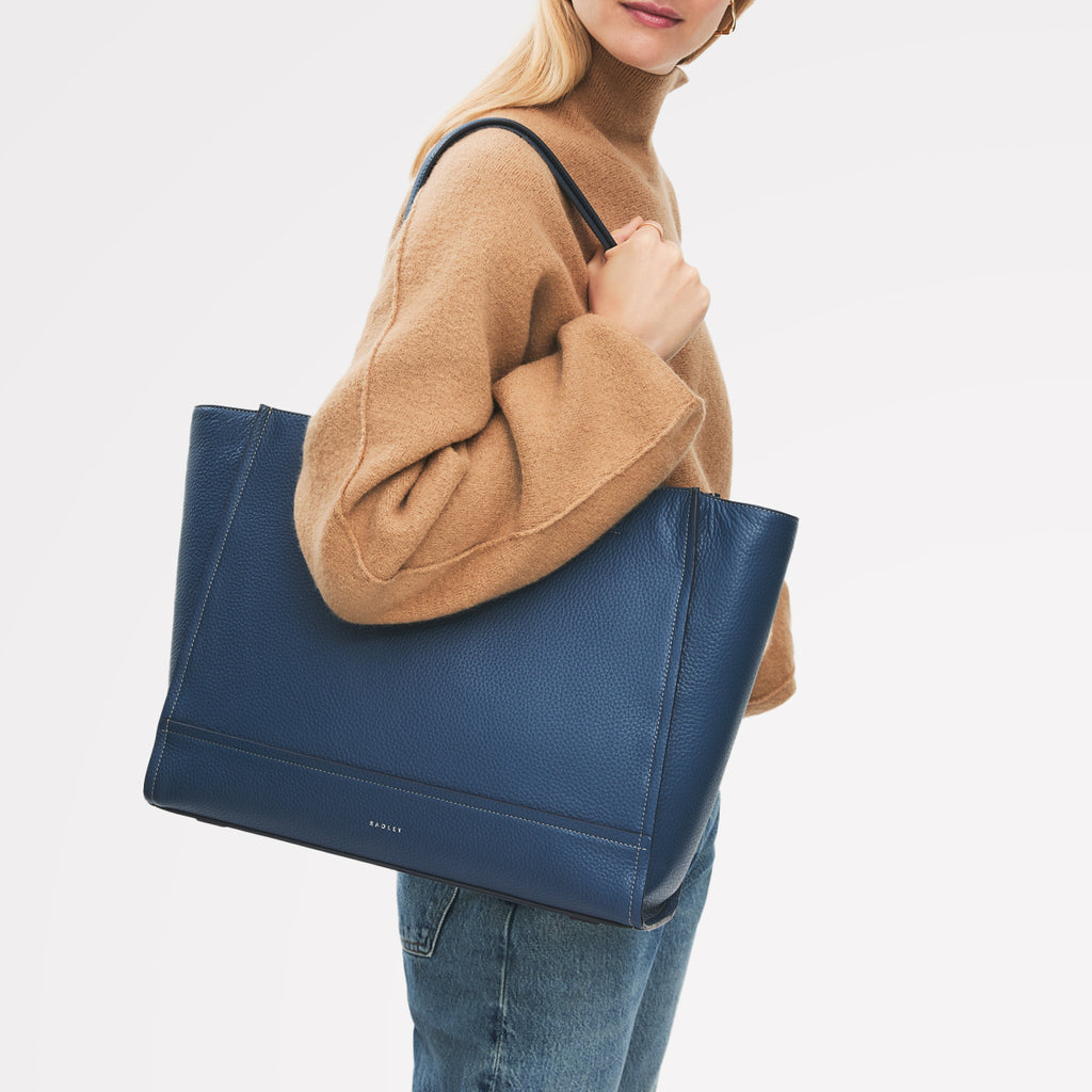 Oak Street Medium Ziptop Tote Utility - 113114