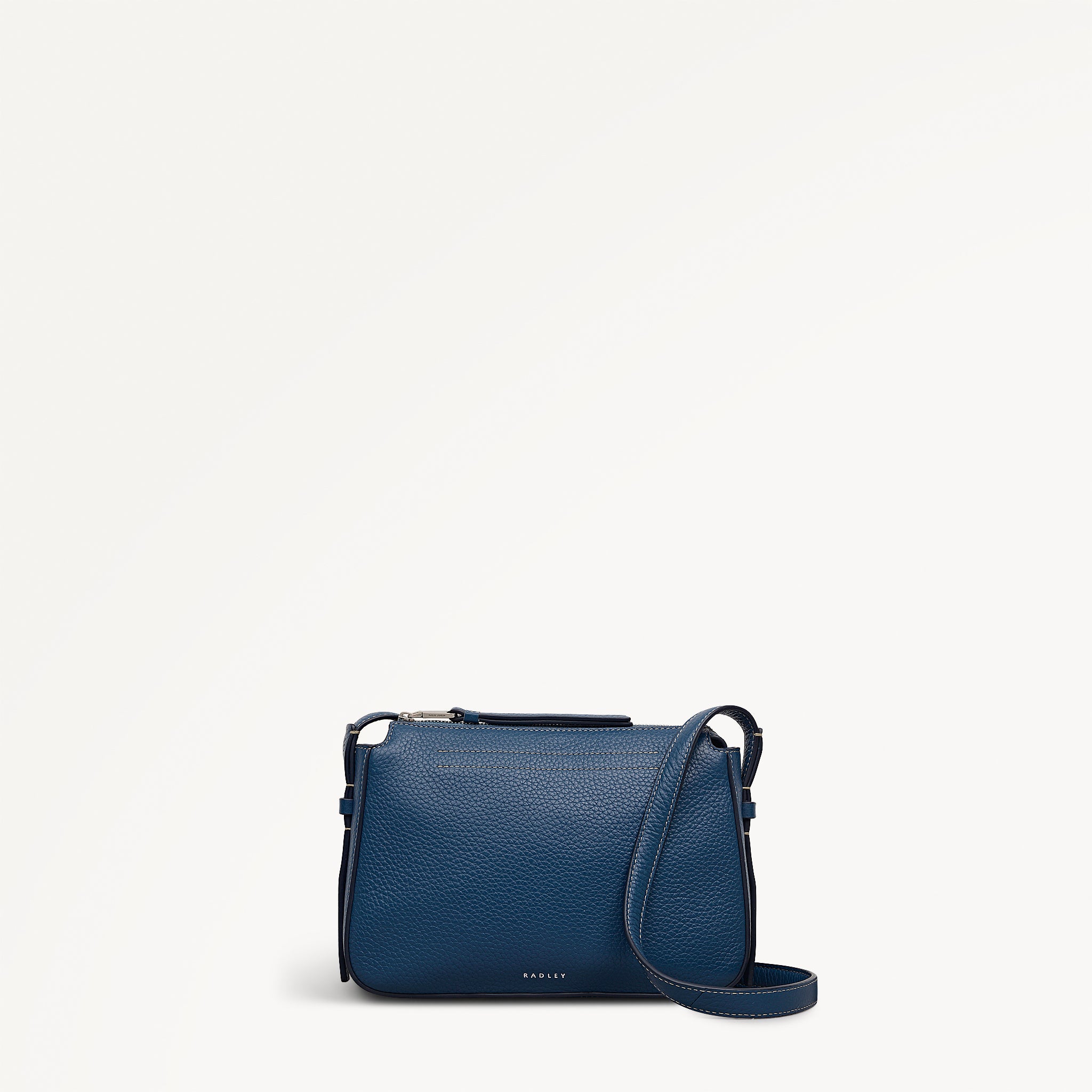 Oak Street Small Ziptop Cross Body - RHF23811