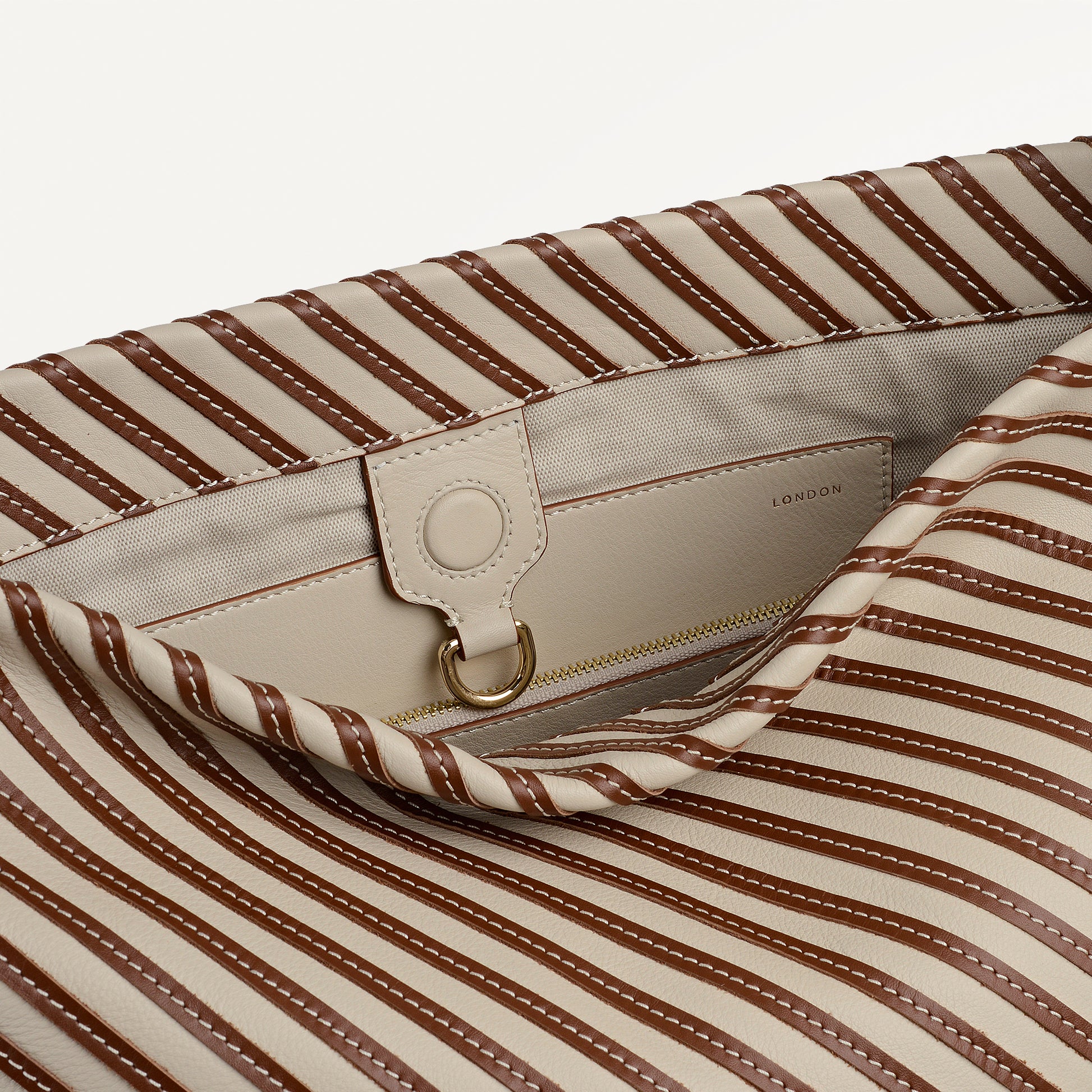 The Luxborough Medium Open Top Shoulder Salt - 113122