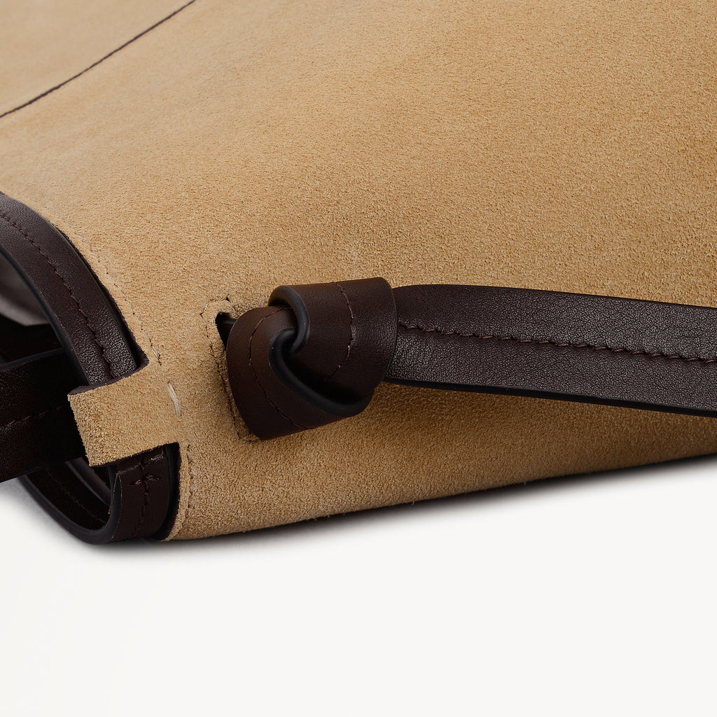 The Connaught Medium Ziptop Shoulder Sahara - 113128