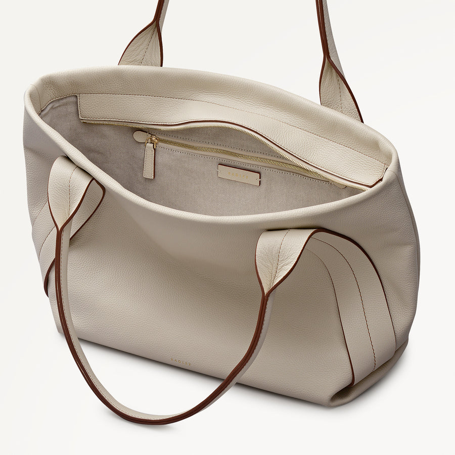 The Evie Large Ziptop Shoulder Salt - 113131